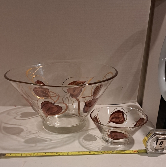 Anchor hocking bowl set.  Brown leaves with a gold border. - Picture 2 of 10